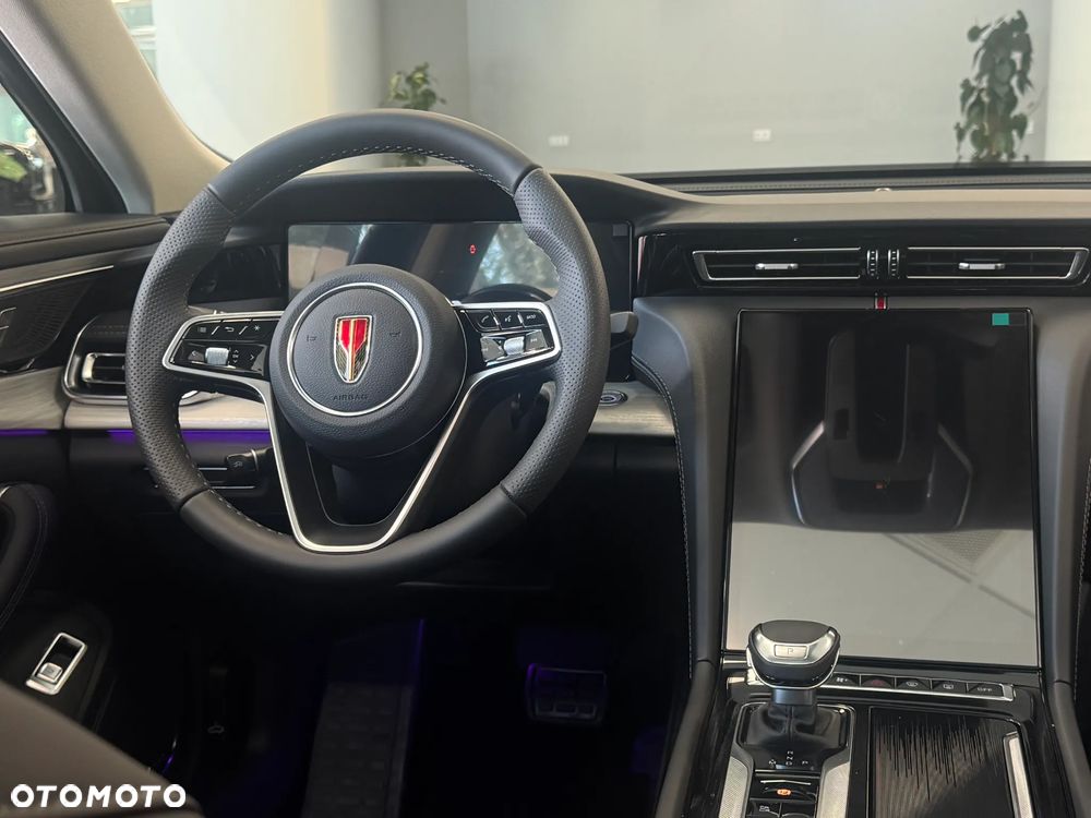 Hongqi H5 2.0T Deluxe - 11