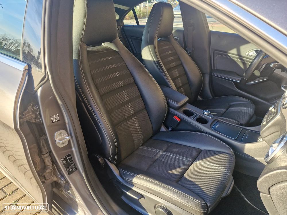 Mercedes-Benz CLA 220 CDI 7G-DCT Urban - 18