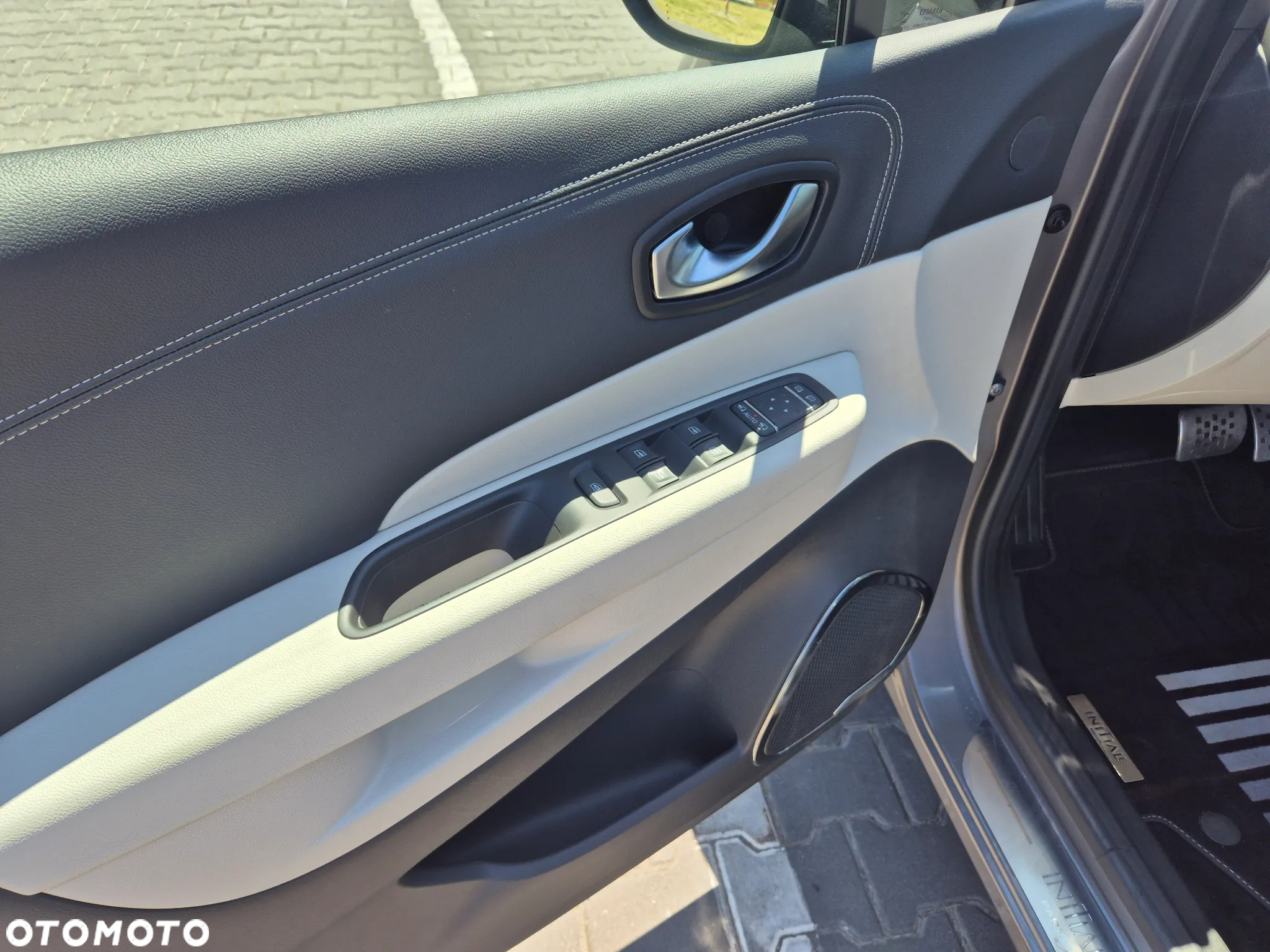 Renault Captur 1.3 TCe Intens EDC - 6