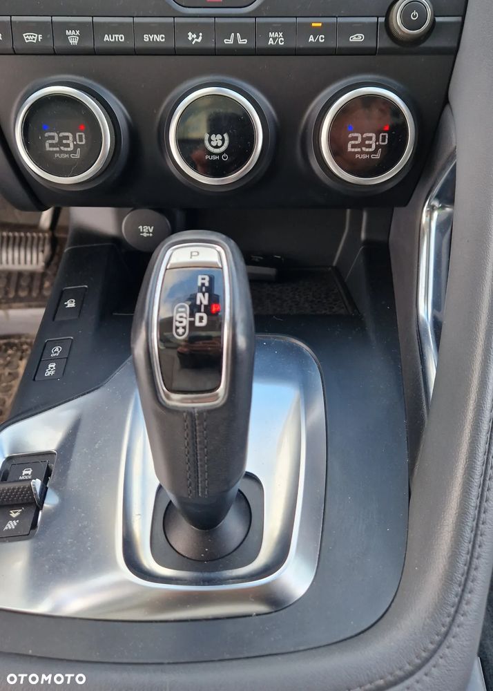 Jaguar E-Pace D150 AWD S - 29