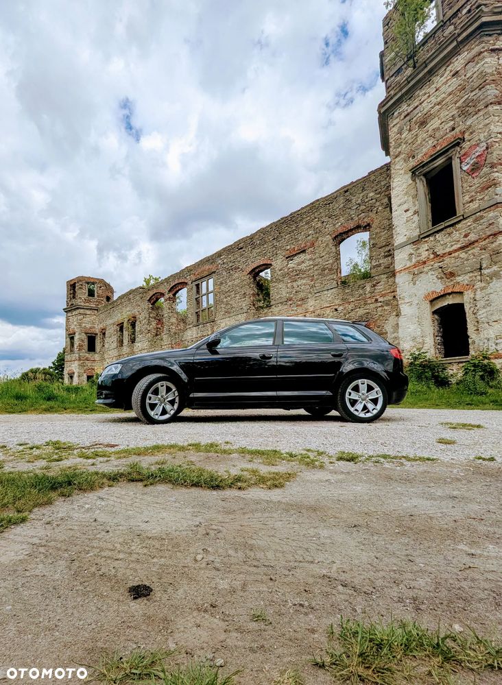 Audi A3 Sportback - 17