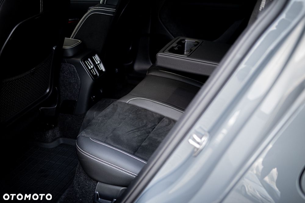 Volvo C40 P8 Recharge AWD Ultimate - 27