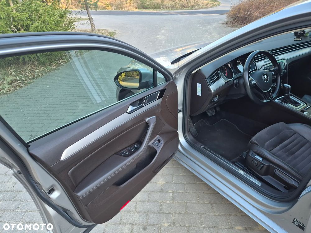 Volkswagen Passat 1.8 TSI (BlueMotion Technology) DSG Highline - 30