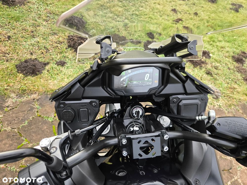 Kawasaki Versys 650 - 12