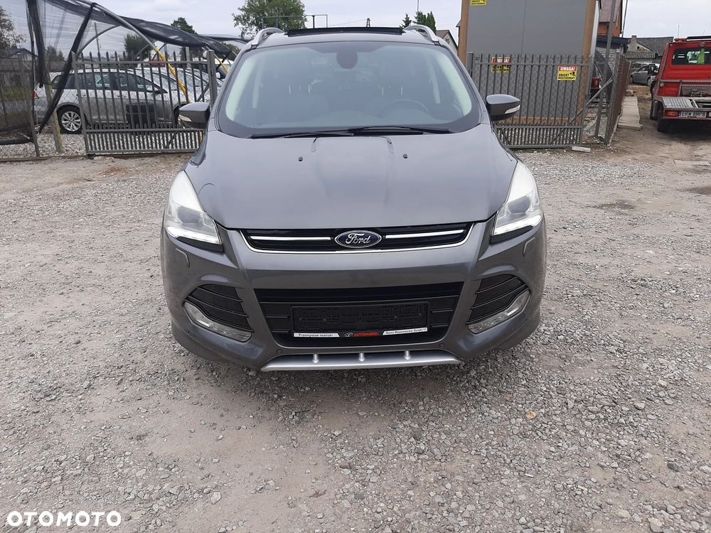 Ford Kuga 2.0 TDCi 2x4 Titanium - 5