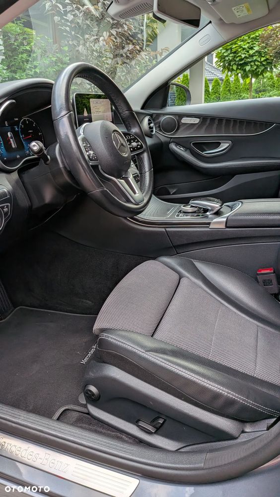 Mercedes-Benz Klasa C 200 d 9G-TRONIC Avantgarde - 36