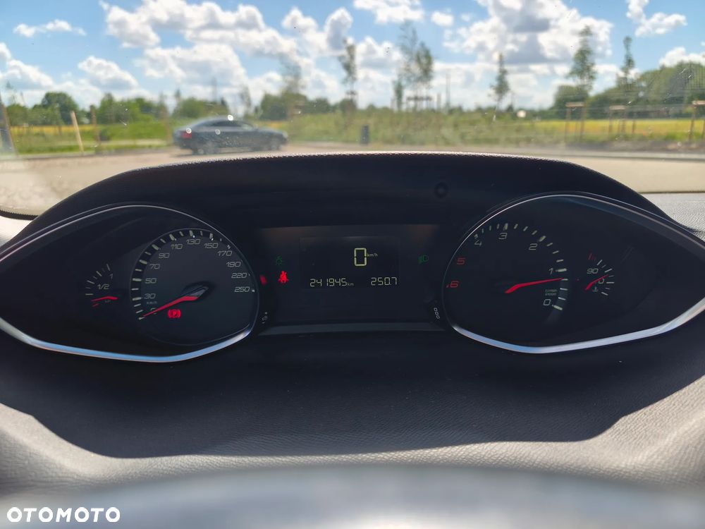 Peugeot 308 - 32