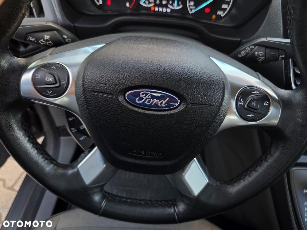 Ford Tourneo Connect Grand - 29