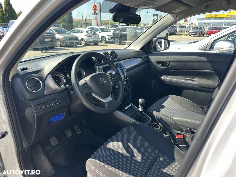 Suzuki Vitara 1.4 Boosterjet MHEV Passion - 7