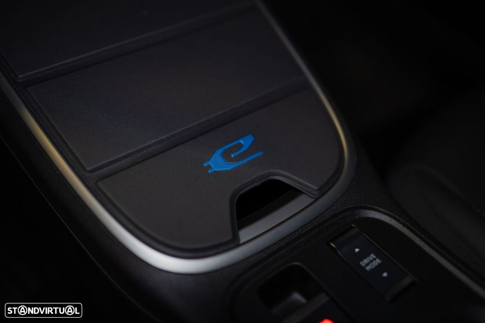 Jeep Avenger Summit - 46