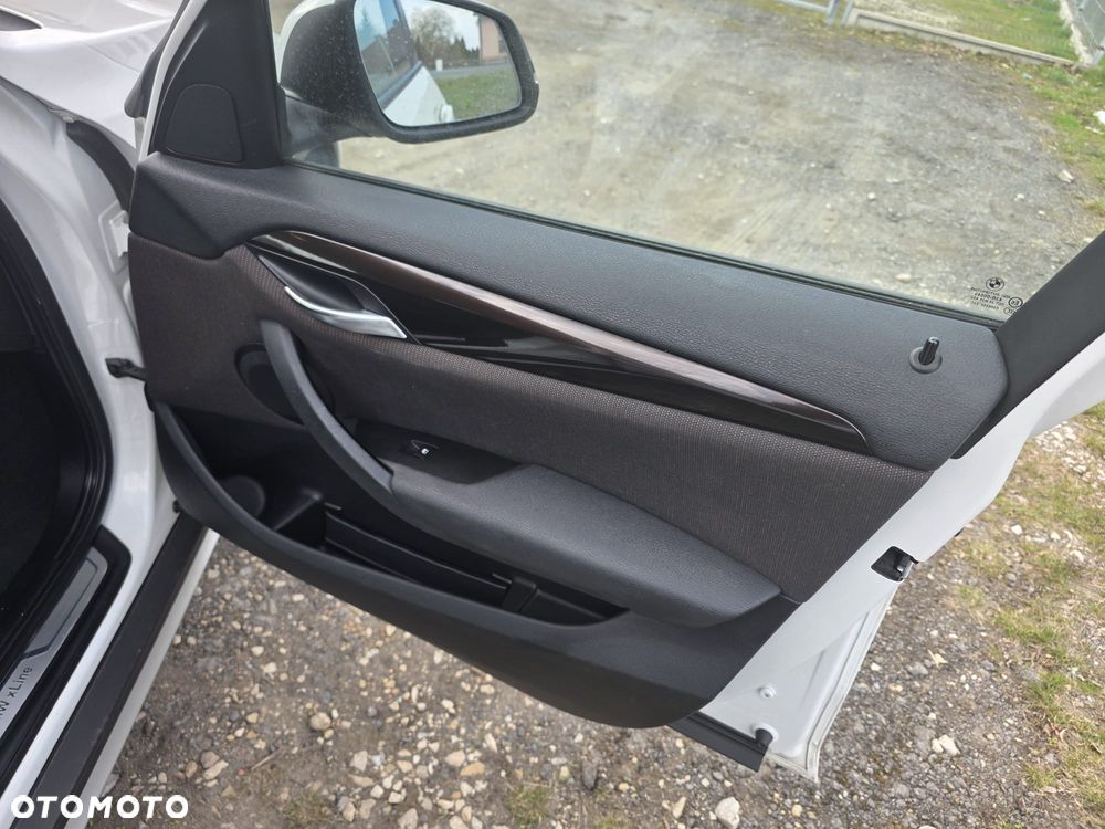 BMW X1 sDrive16d xLine - 15