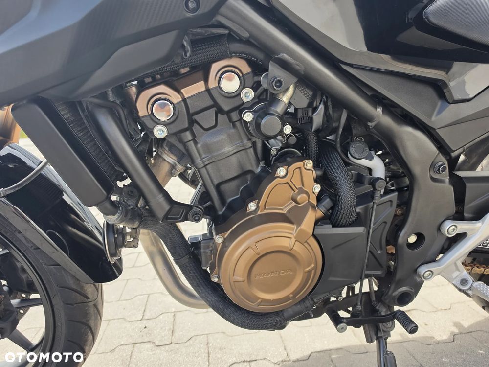 Honda CB - 11