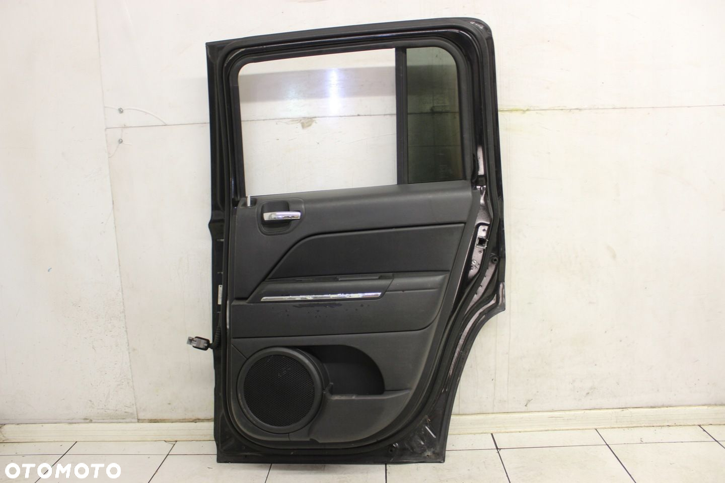 DRZWI PRAWE PRAWY TYŁ TYLNE JEEP PATRIOT 2006R- PXR - 10