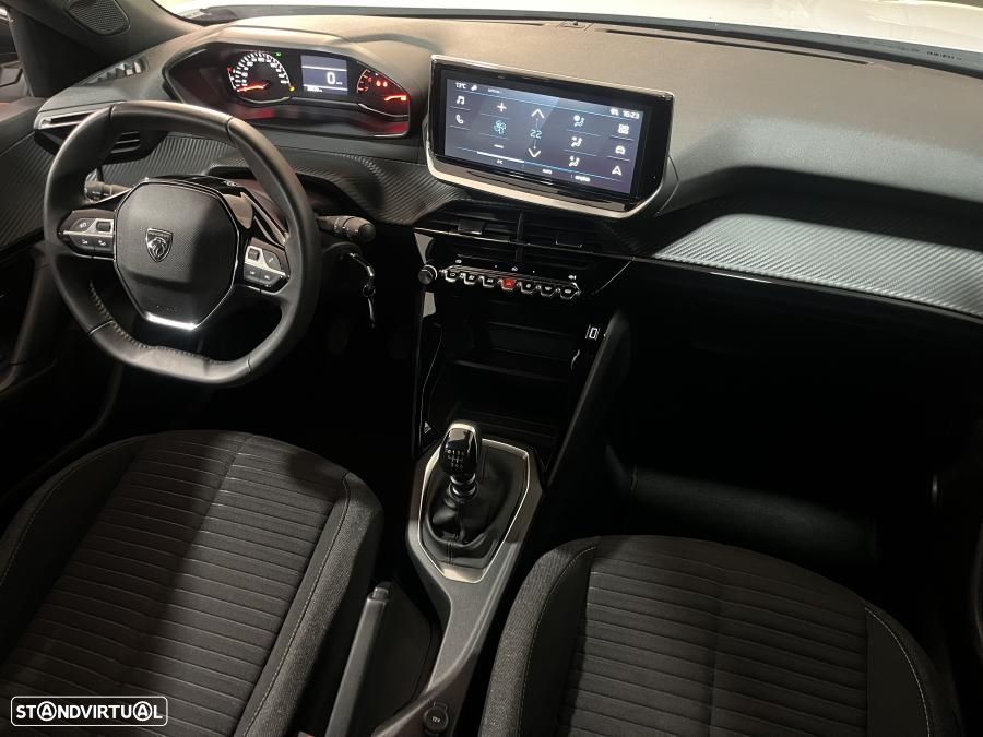 Peugeot 2008 1.2 PureTech Style - 24
