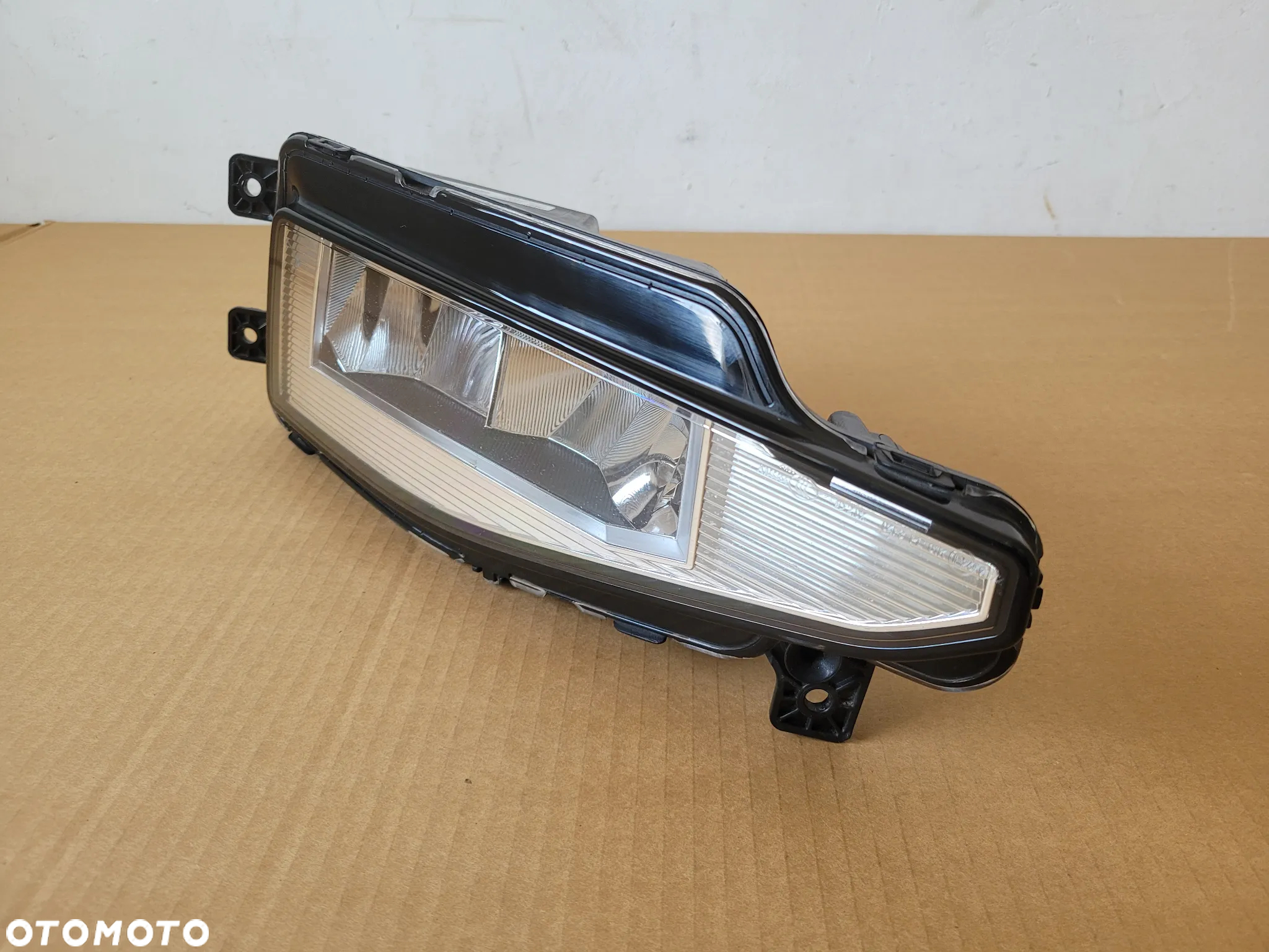 HALOGEN LED PRAWY PRZÓD VW PASSAT B8 LIFT 3G0941700 - 9
