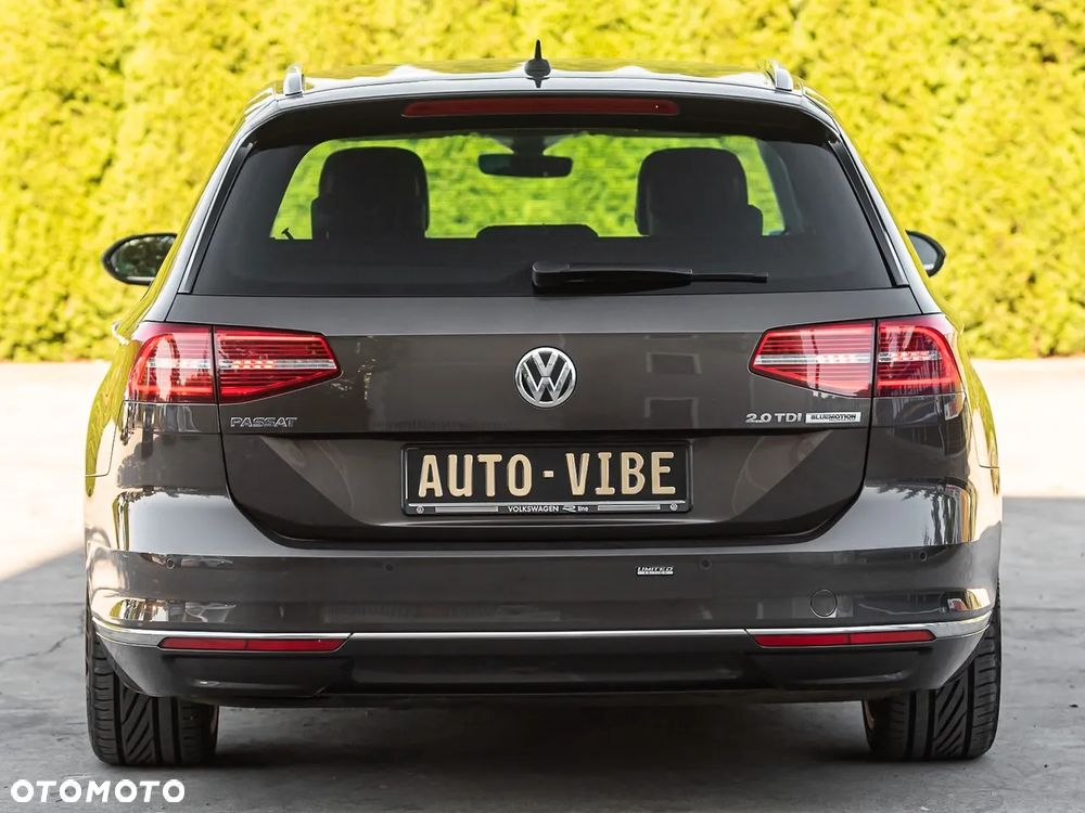 Volkswagen Passat Variant 2.0 TDI SCR DSG Highline - 11