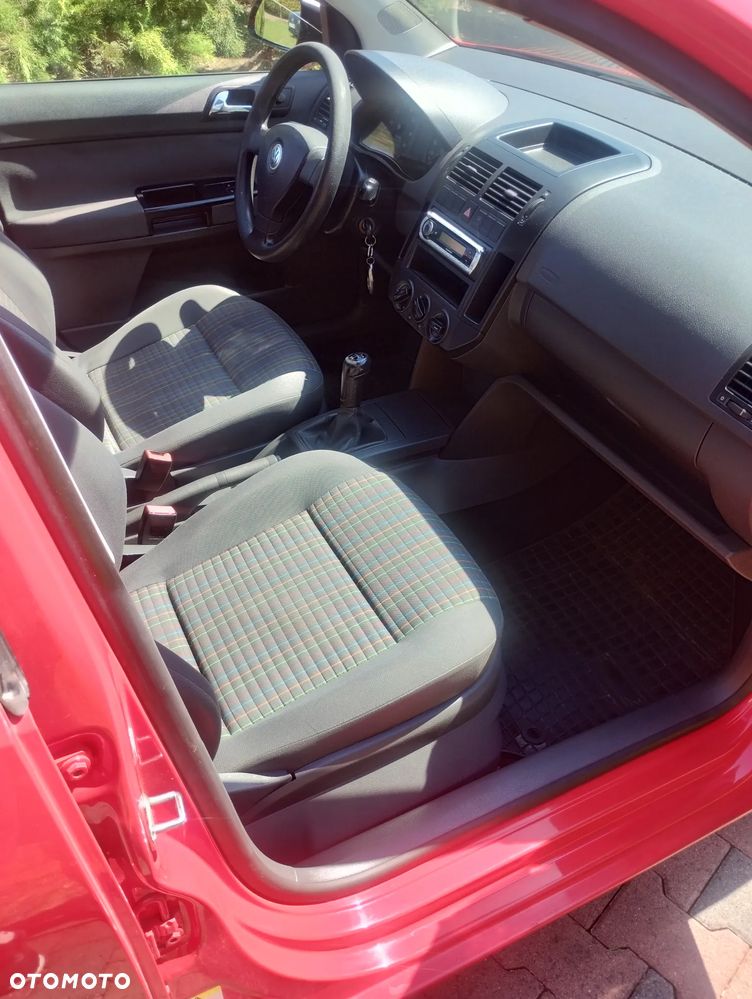 Volkswagen Polo - 7