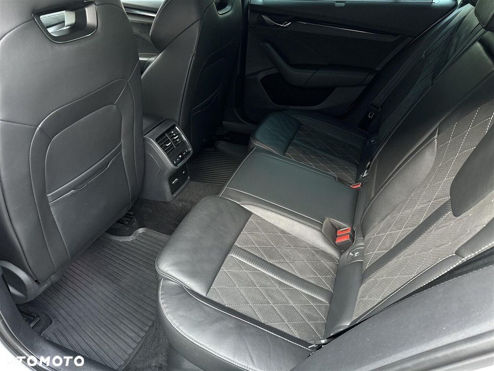 Skoda Octavia 2.0 TDI 4x4 RS DSG - 13