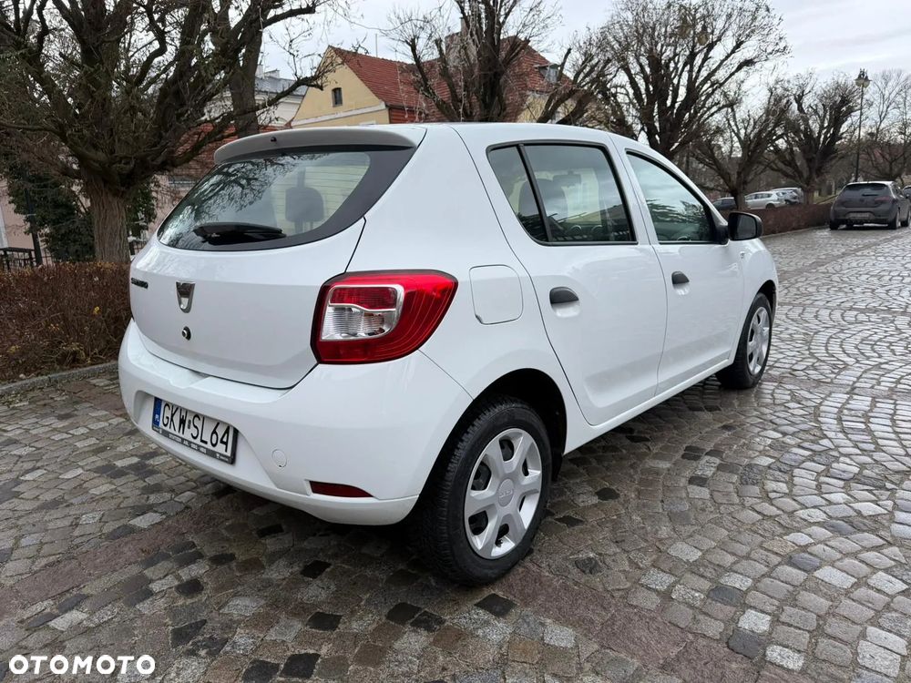 Dacia Sandero 1.2 16V 75 Laureate - 40