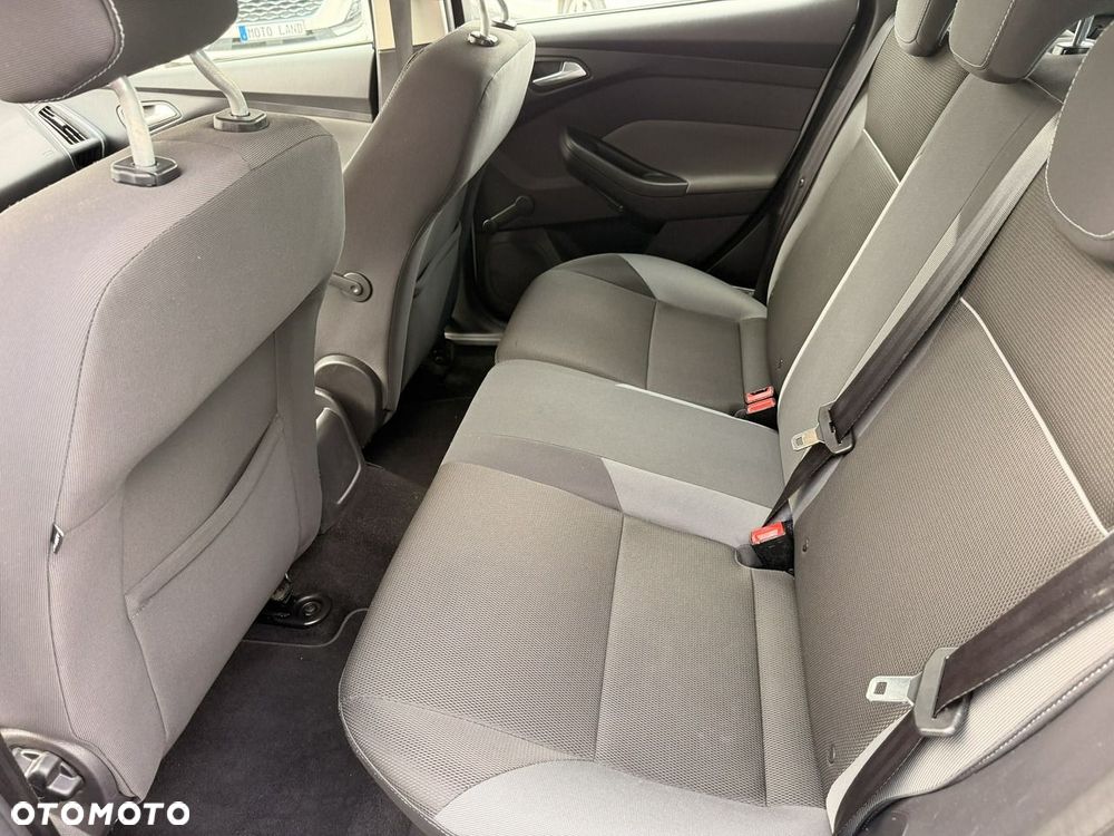 Ford Focus 1.6 TDCi DPF SYNC Edition - 30