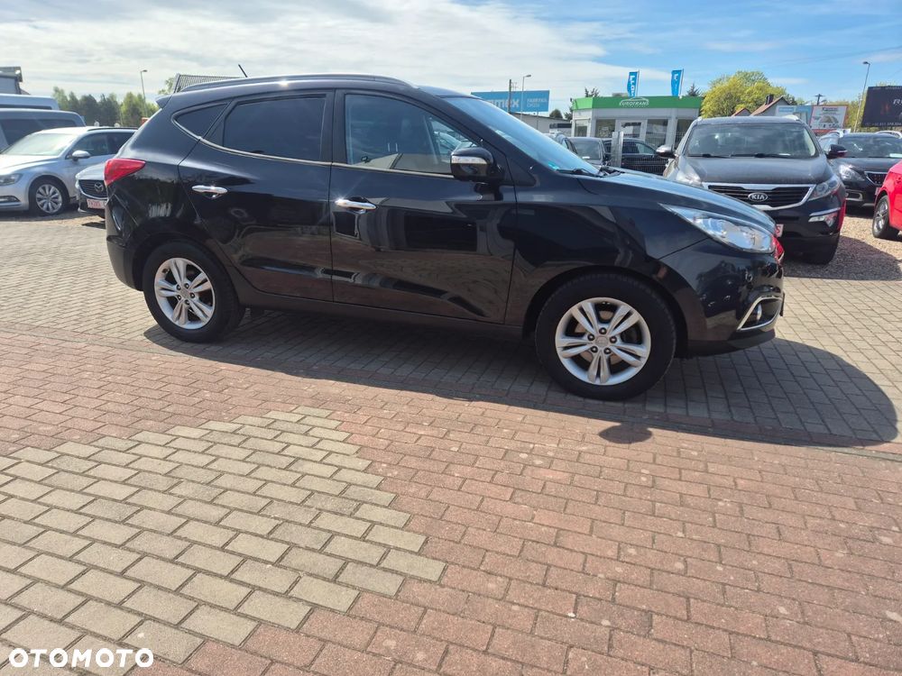 Hyundai ix35 2.0 CRDi 4WD Automatik Trend - 4