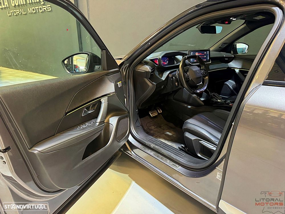 Peugeot 2008 1.2 PureTech GT Line EAT8 - 14