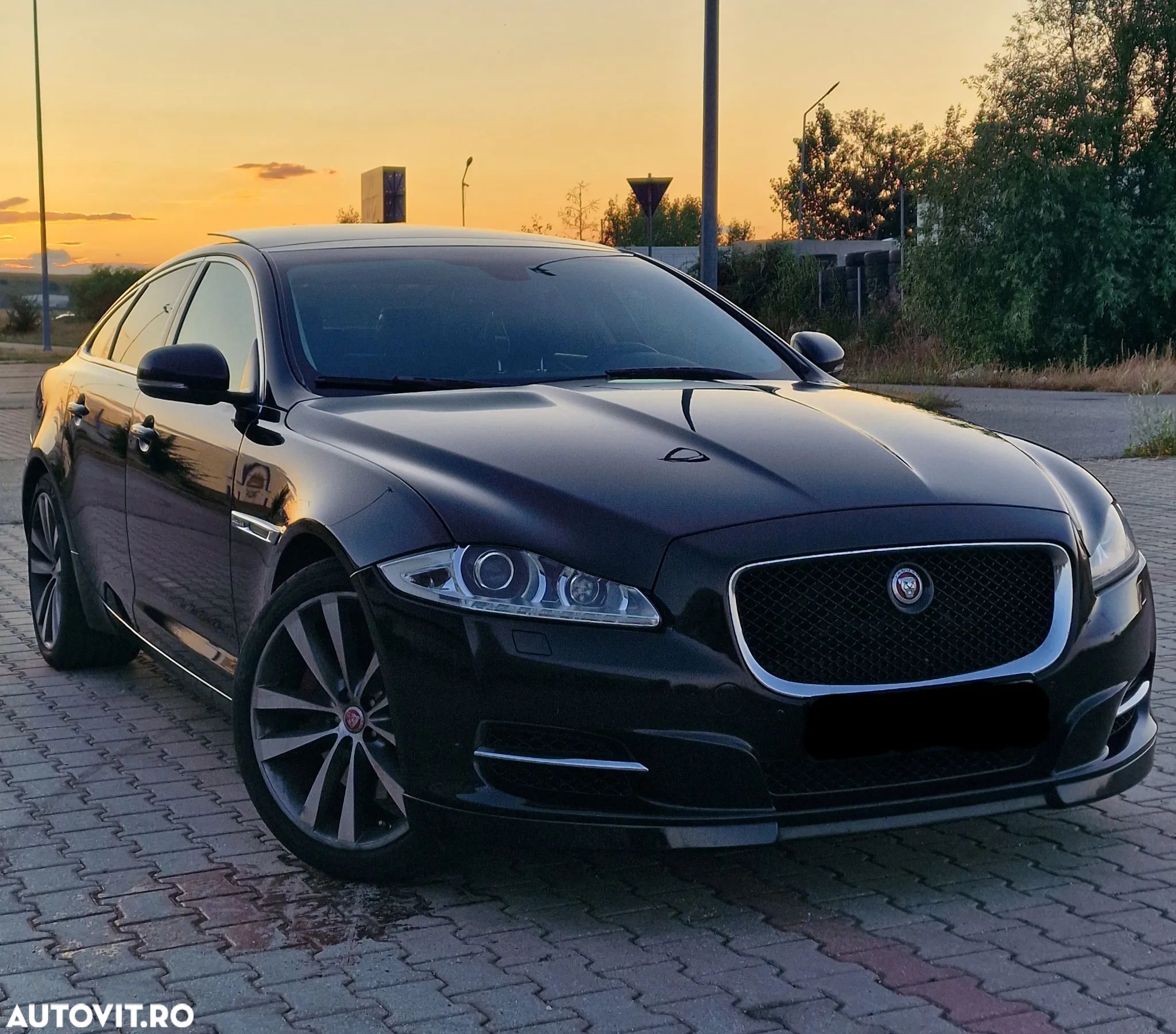 Jaguar XJ 3.0 V6 Diesel S Premium Luxury - 1