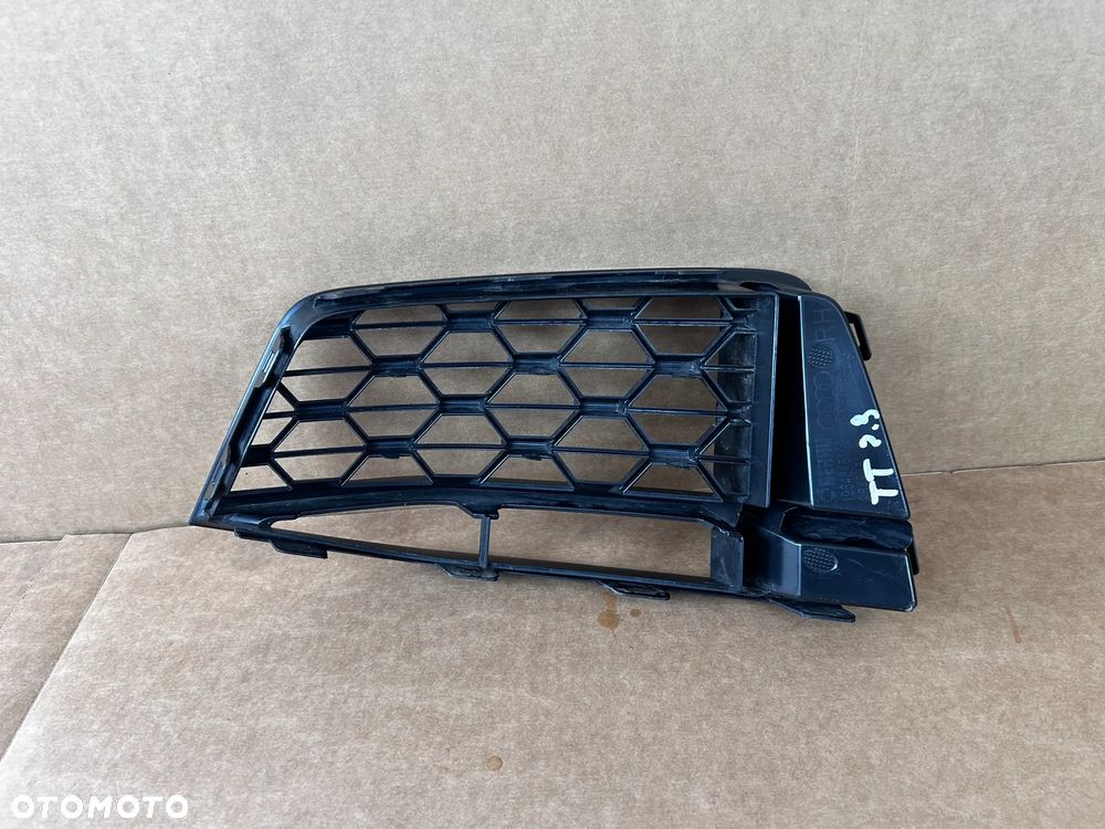 AUDI TT ZDERZAK PRZEDNI PRAWY KRATKA WLOTU POWIETRZA 8S0807682G - 3