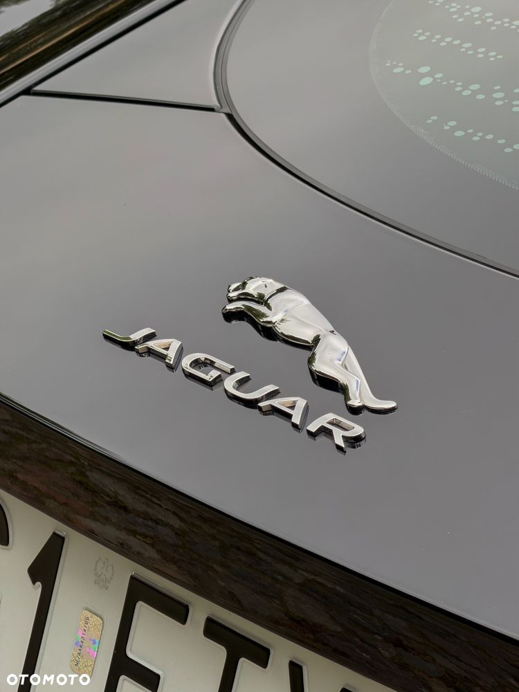 Jaguar F-Type AWD R-Dynamic - 16