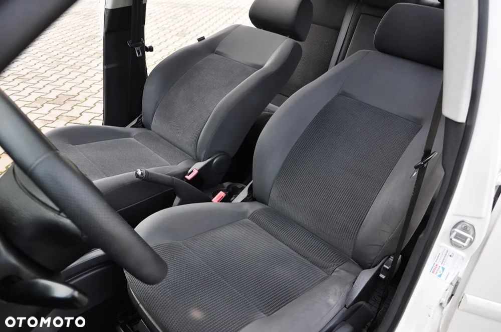 Volkswagen Polo 1.4 Comfortline - 32