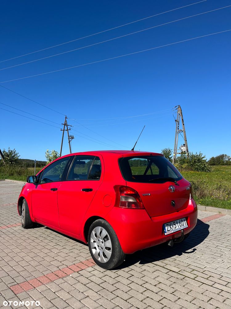 Toyota Yaris 1.3 Luna A/C - 3