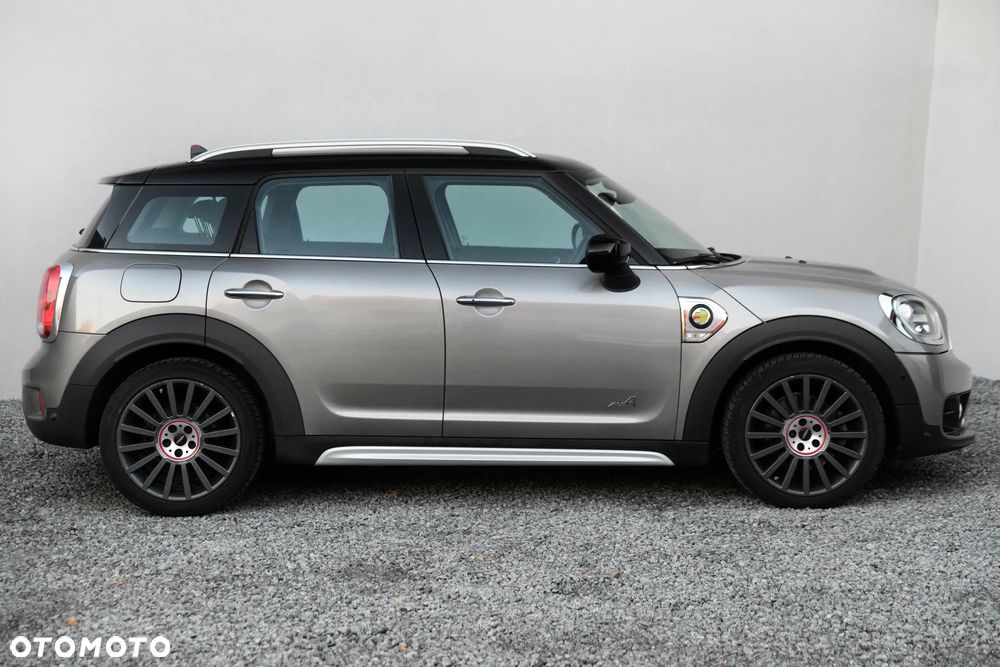 MINI Countryman Cooper SE ALL4 John Cooper Works Trim - 26