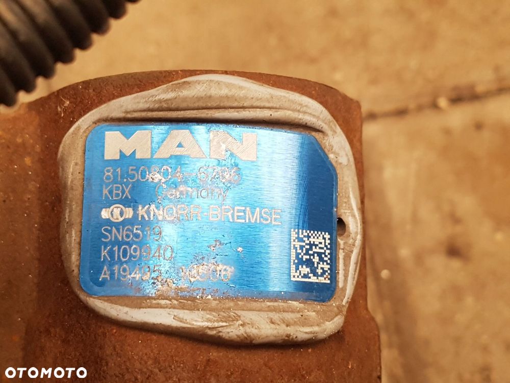 ZACISK HAMULCOWY PRAWY PRZÓD MAN TGM KOŁA 19,5 81508046706 - 2