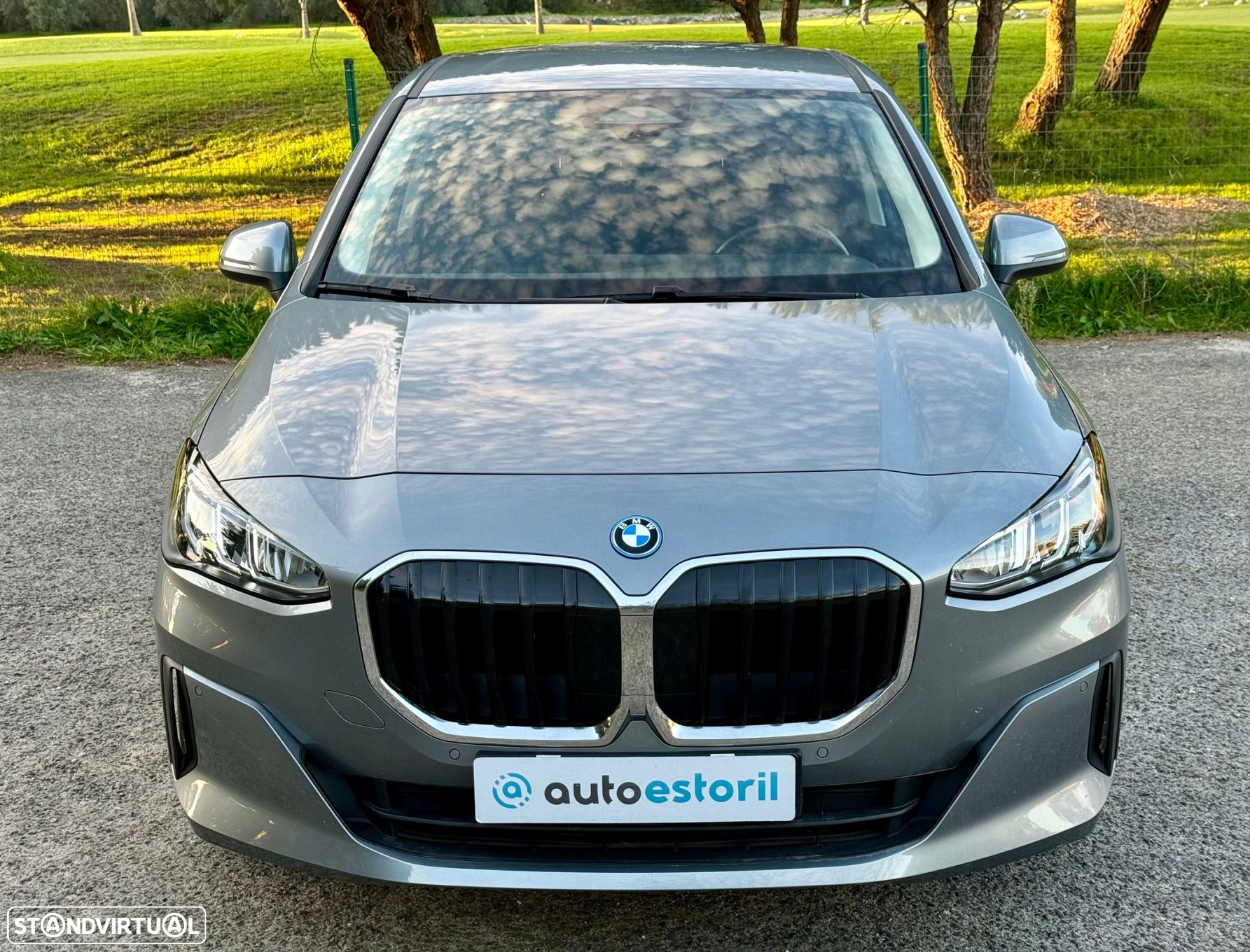 BMW 225xe Active Tourer - 11