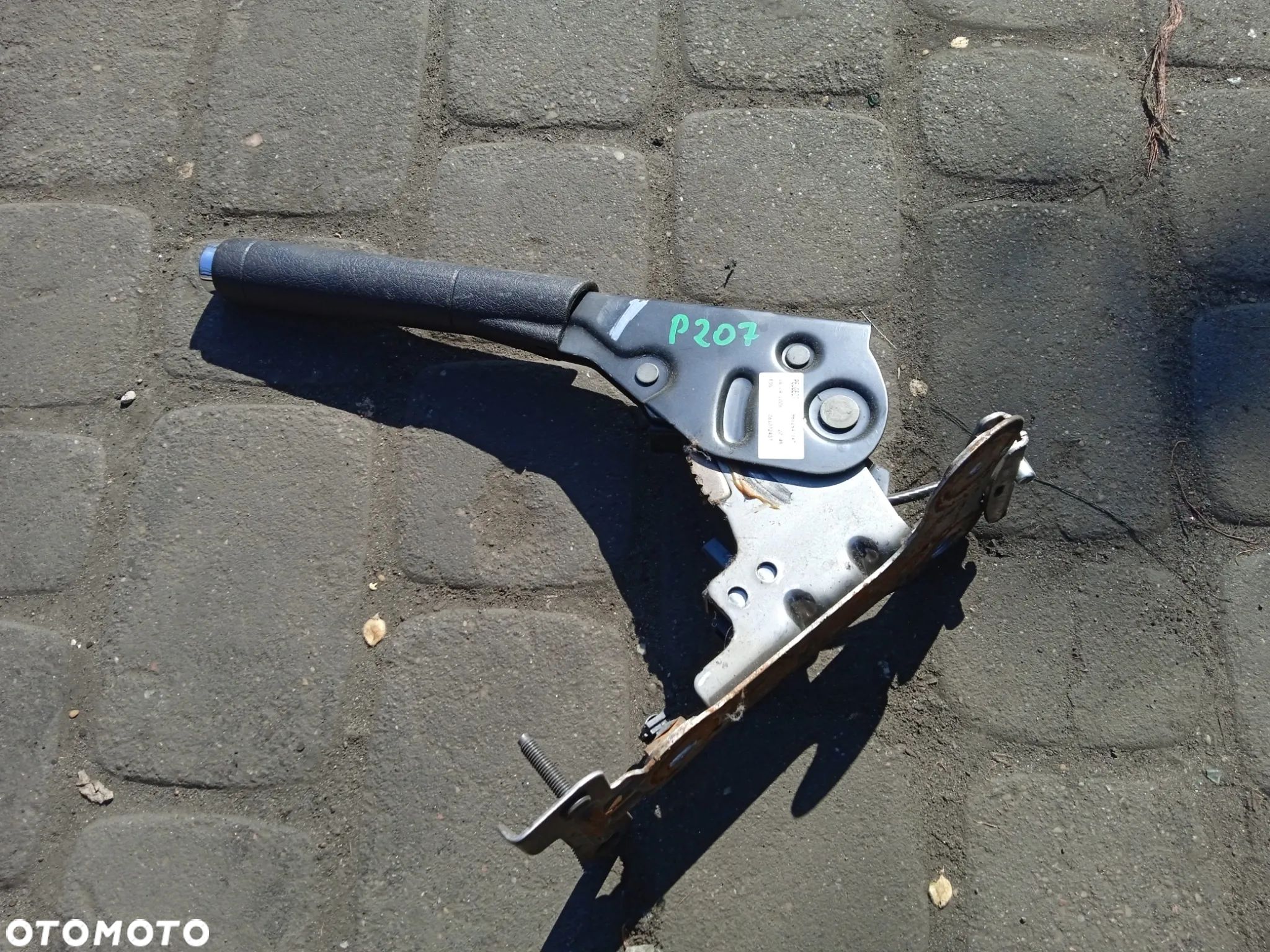 DŹWIGNIA HAMULCA RĘCZNEGO PEUGEOT 207 06- - 1