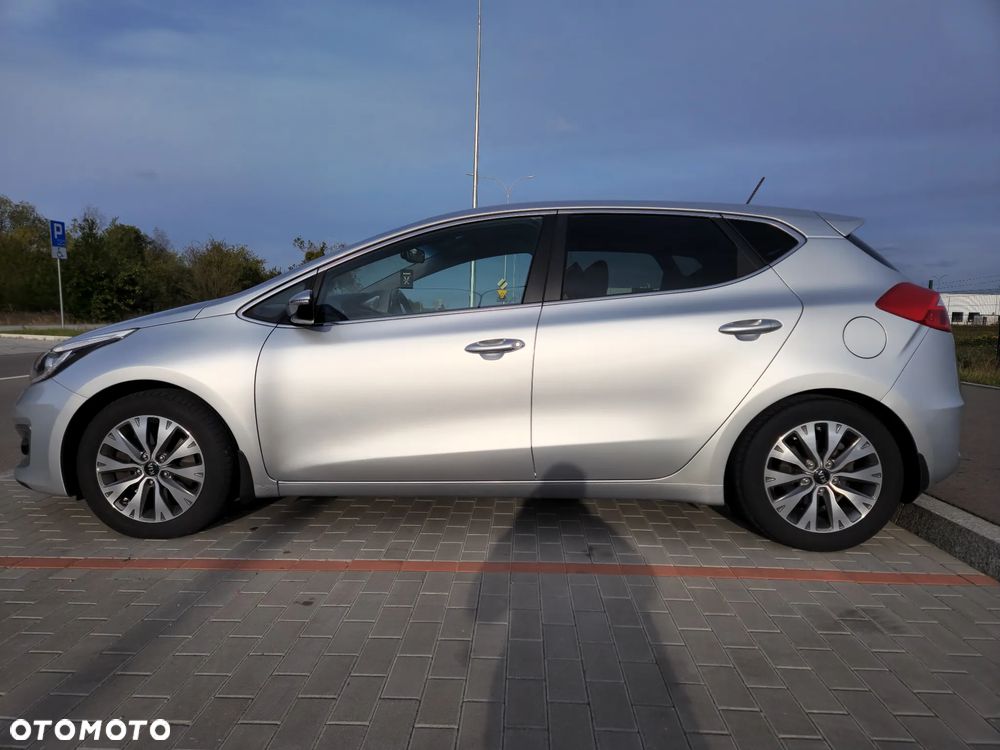 Kia Ceed Cee'd 1.6 CRDi L Business Line DCT - 2