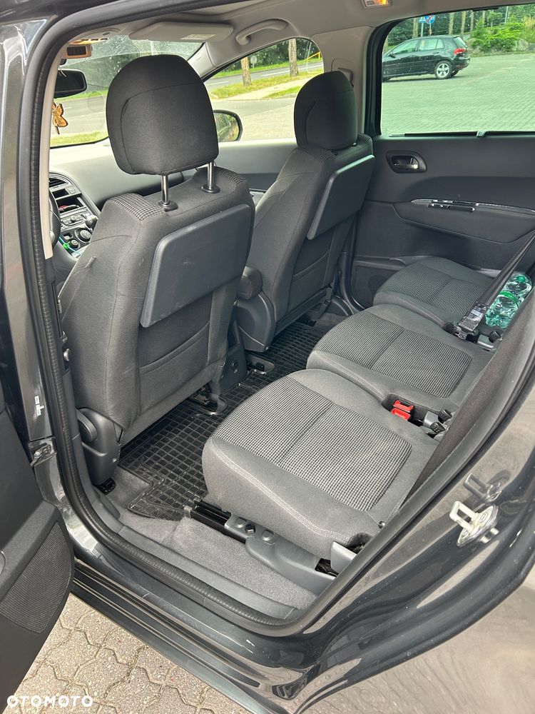 Peugeot 5008 1.6 BlueHDi Style 7os - 9