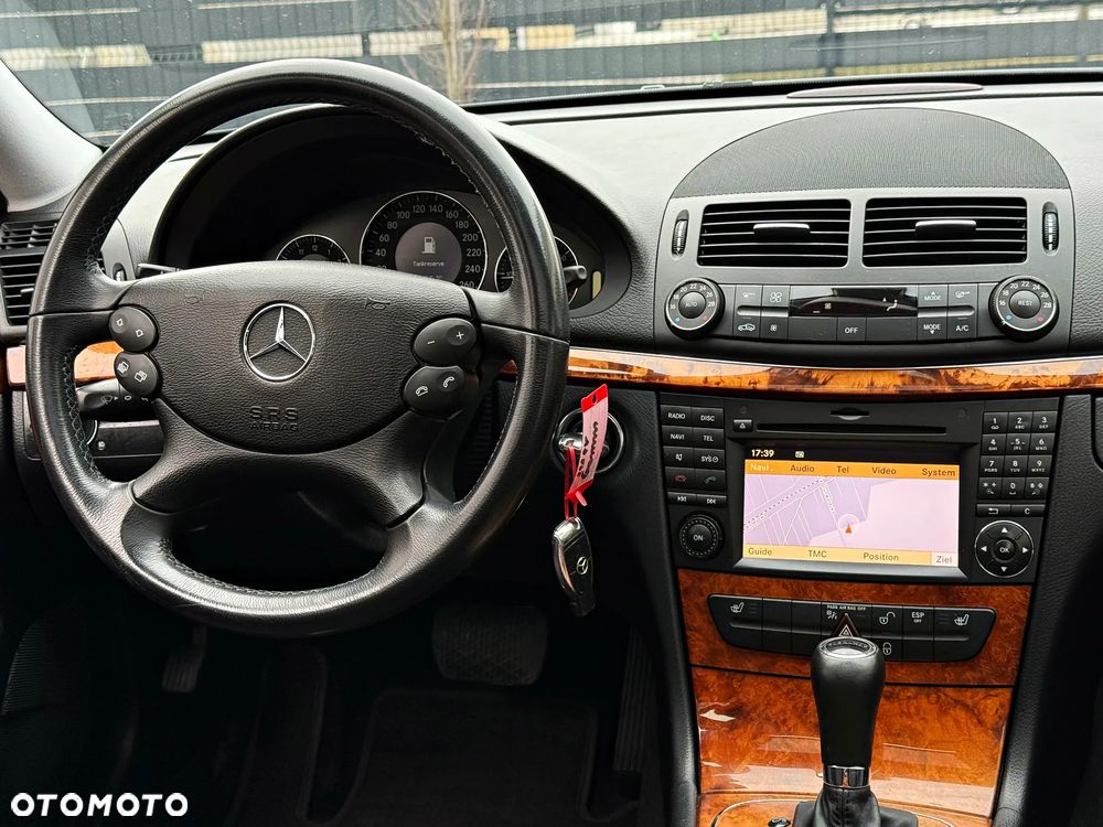 Mercedes-Benz Klasa E - 12