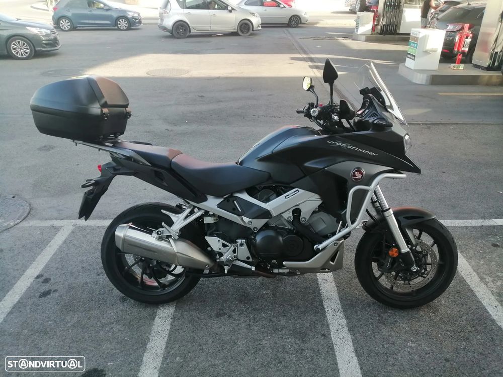 Honda VFR CROSSRUNNER (VFR800X) - 4