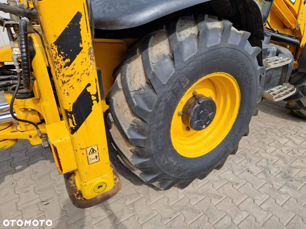 JCB 3CX - 6