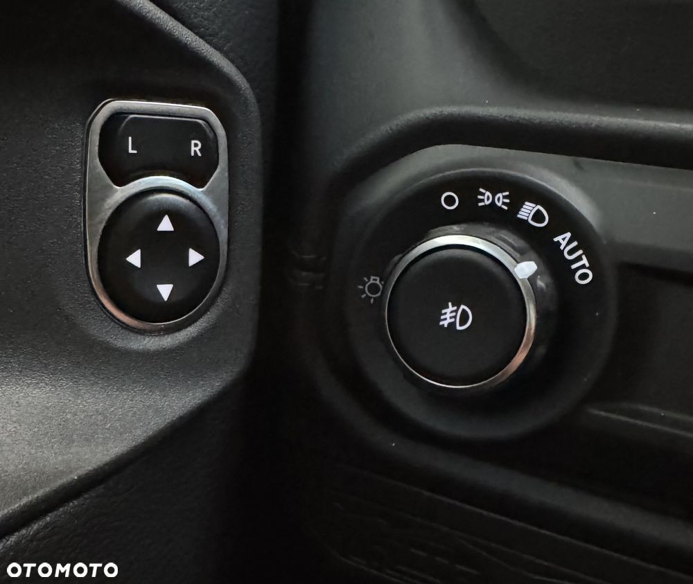 Jeep Wrangler - 34