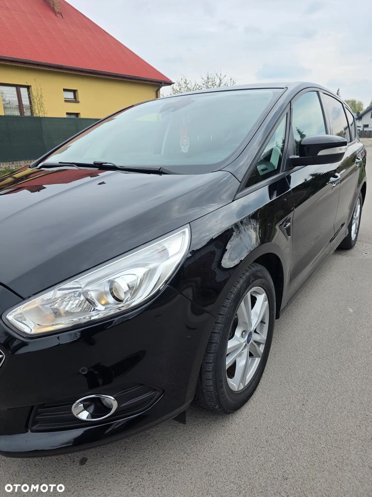 Ford S-Max - 11