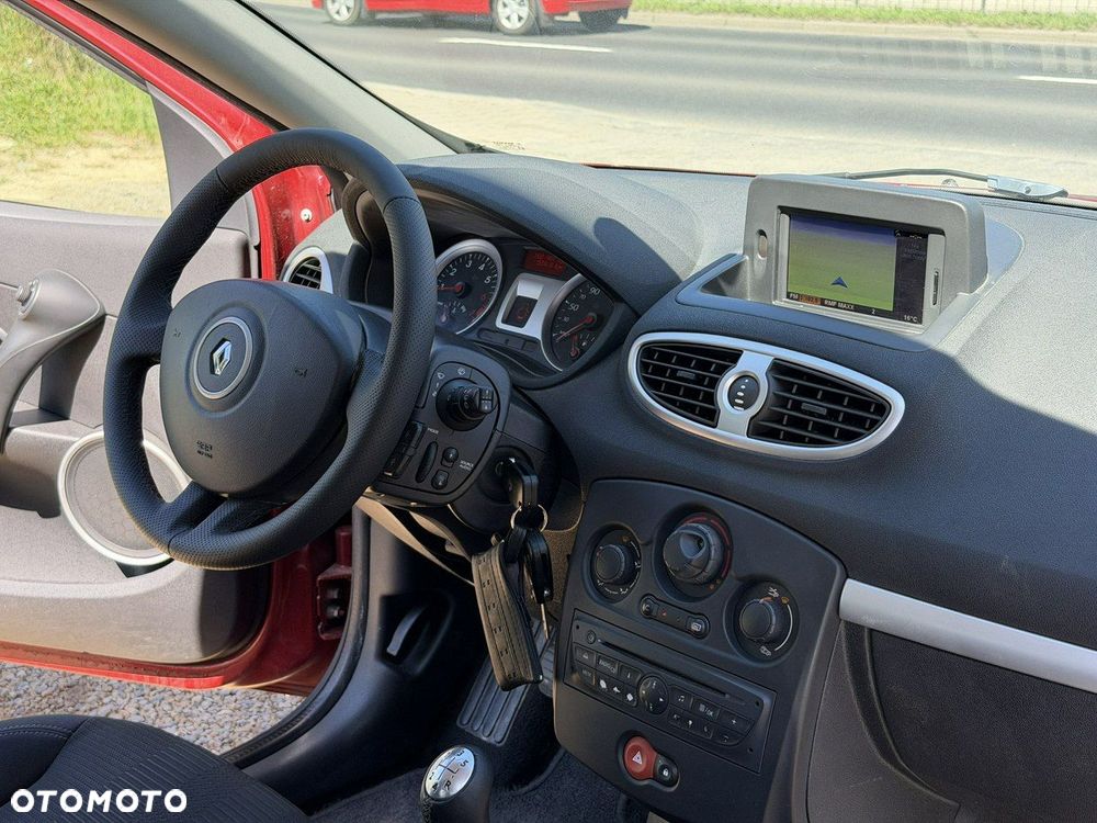 Renault Clio - 18