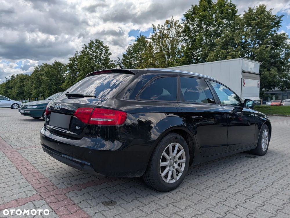 Audi A4 Avant 2.0 TDI DPF clean diesel Ambition - 4