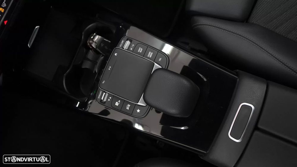 Mercedes-Benz A 250 Limousine - 35