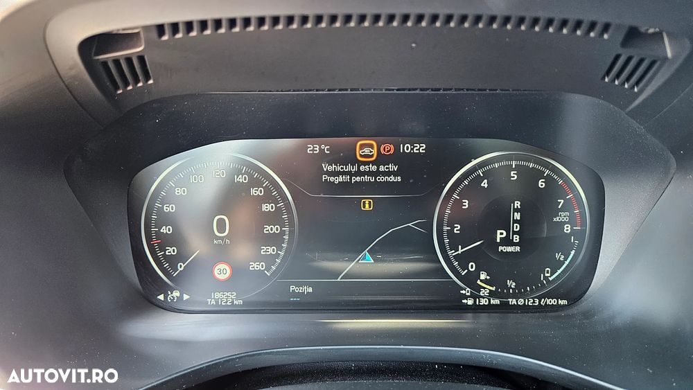 Volvo XC 60 - 8