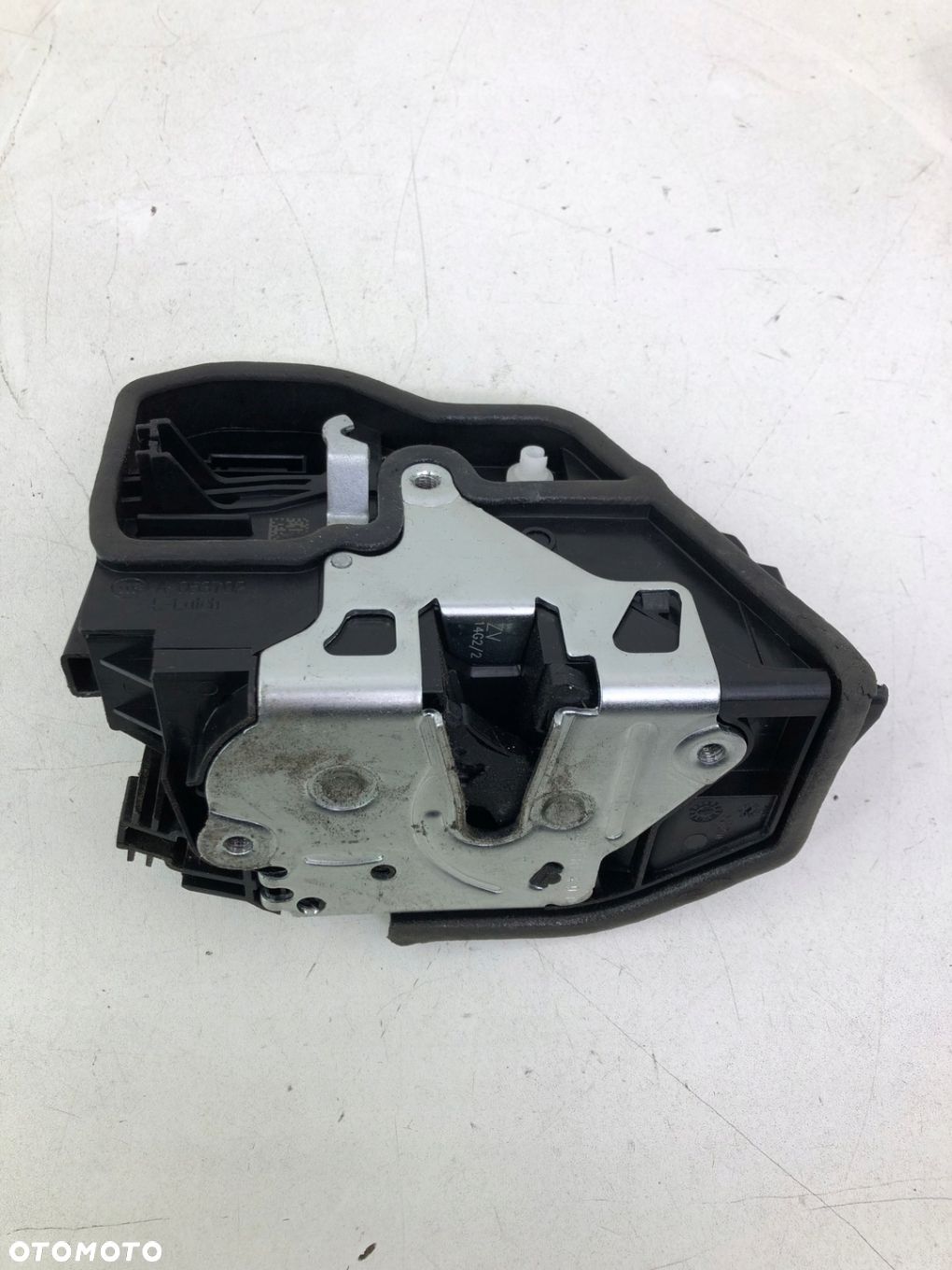 BMW F20 F30 ZAMEK DRZWI PRAWY PRZÓD 4PIN 7229458 - 1