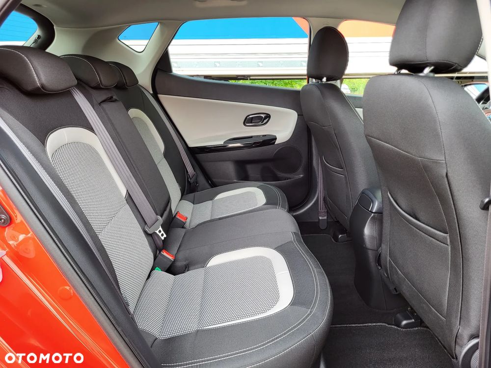 Kia Ceed 1.4 L Business Line - 27