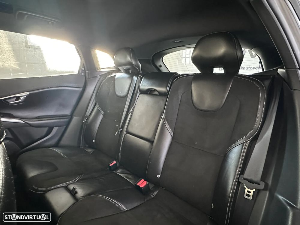 Volvo V40 1.6 D2 R-Design - 11