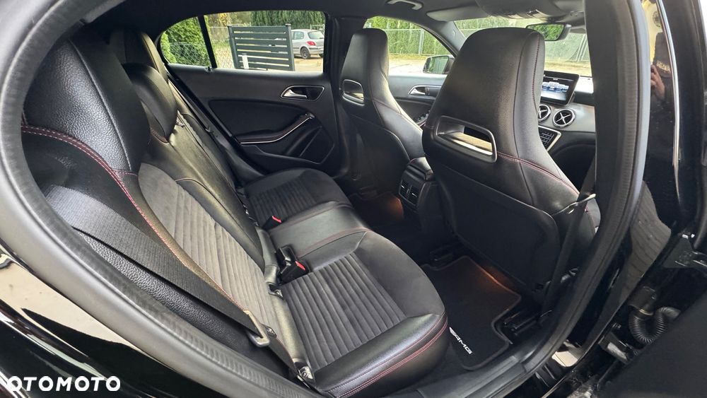 Mercedes-Benz GLA 200 (CDI) d 4Matic 7G-DCT AMG Line - 20